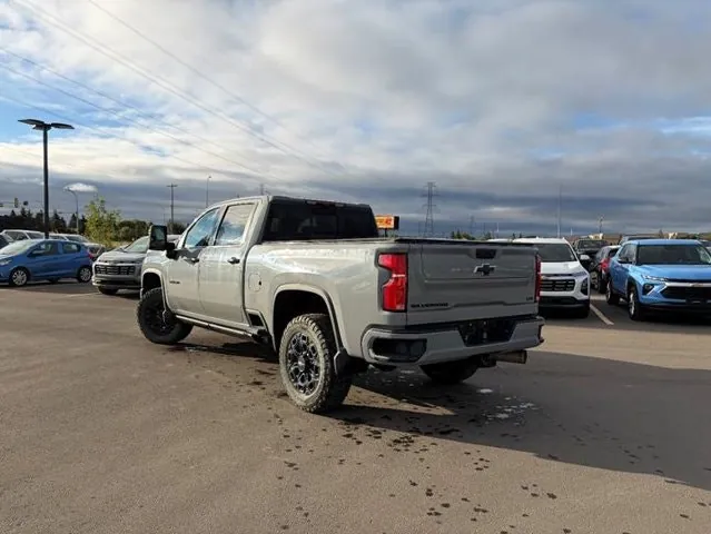 Chevrolet Silverado 3500Hd 2024 photo 4
