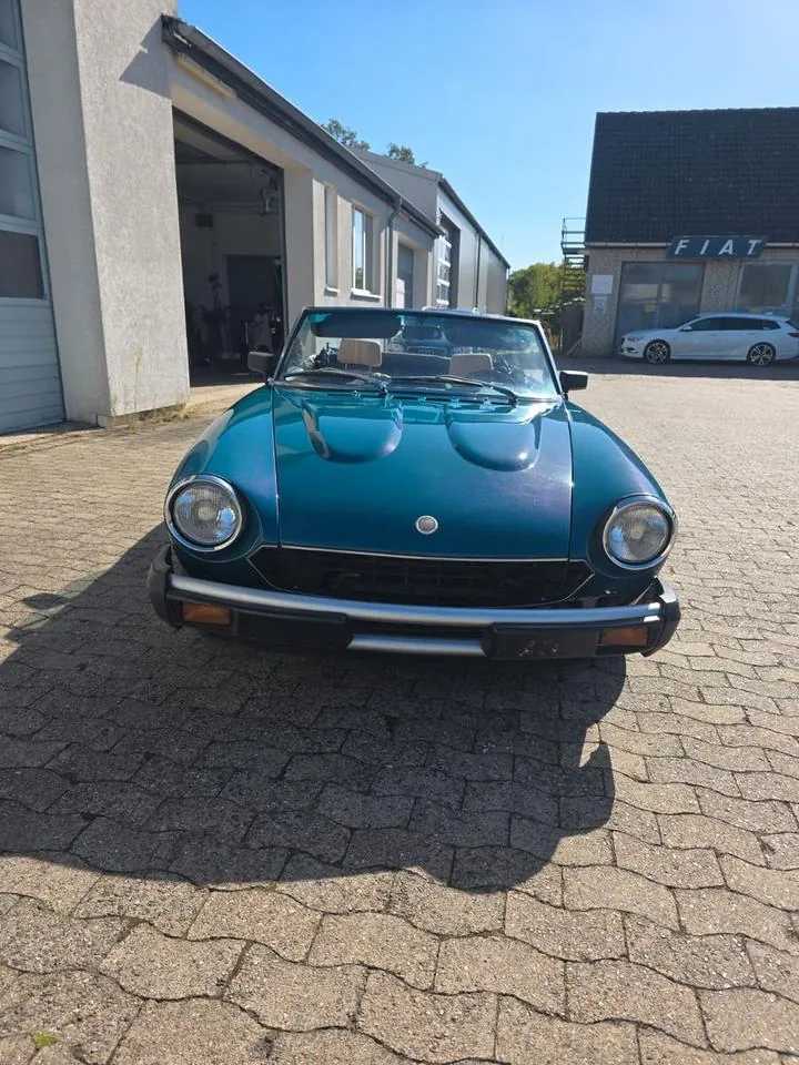 Fiat 124 Spider