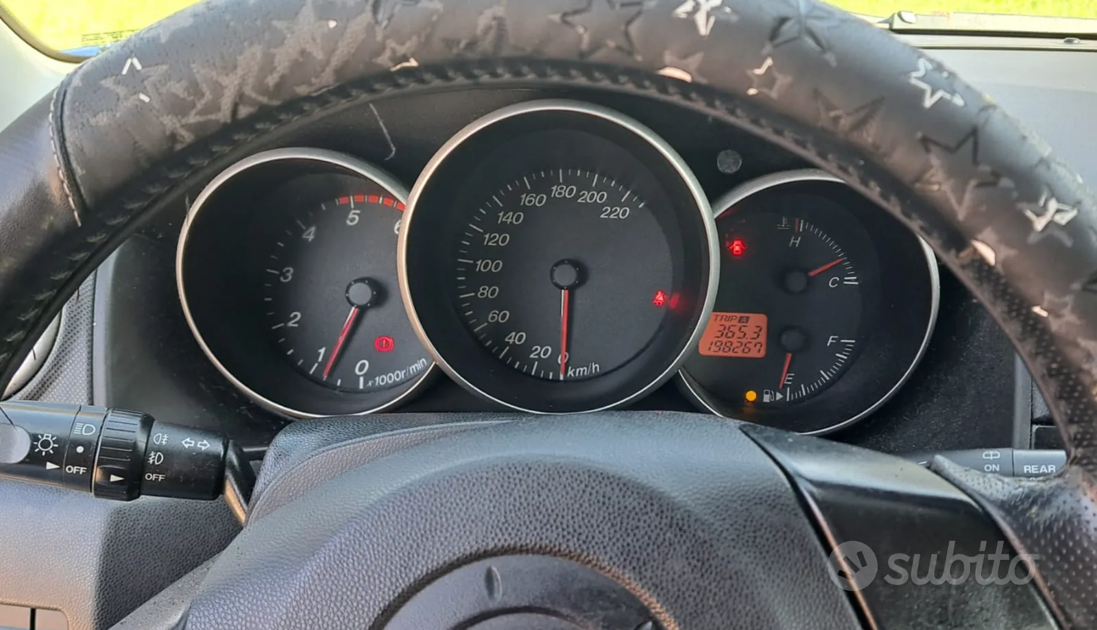 Mazda 3 2005 photo 2