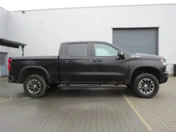 Chevrolet Silverado 2026 photo 2