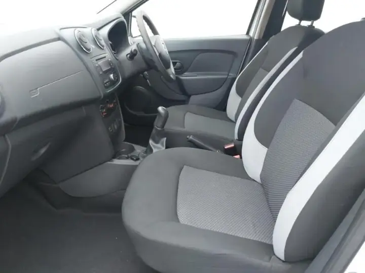 Dacia Sandero 2015 photo 5