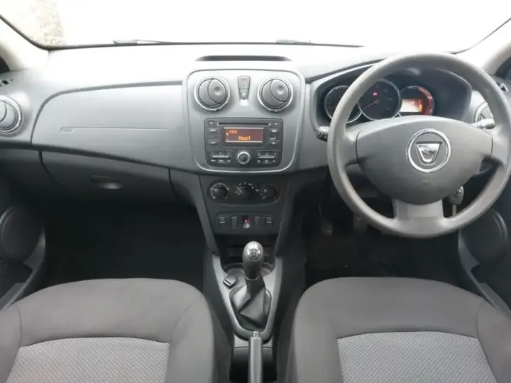 Dacia Sandero 2015 photo 3