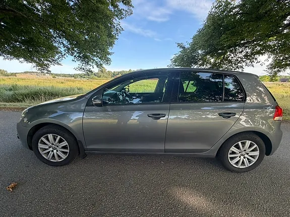Volkswagen Golf 2012 photo 5