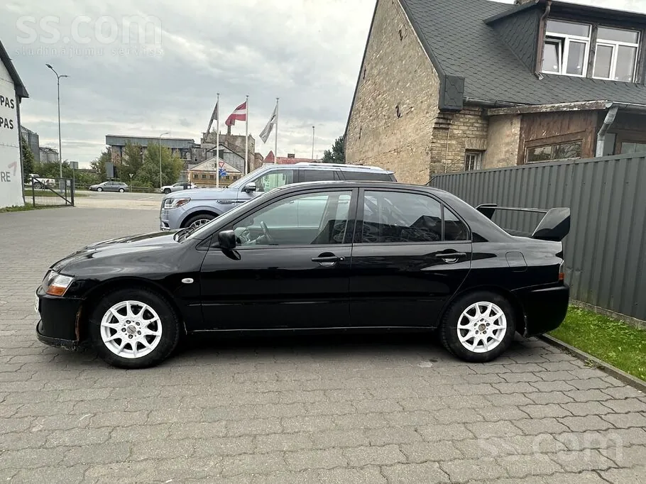 Mitsubishi Lancer Evolution 2006 photo 4