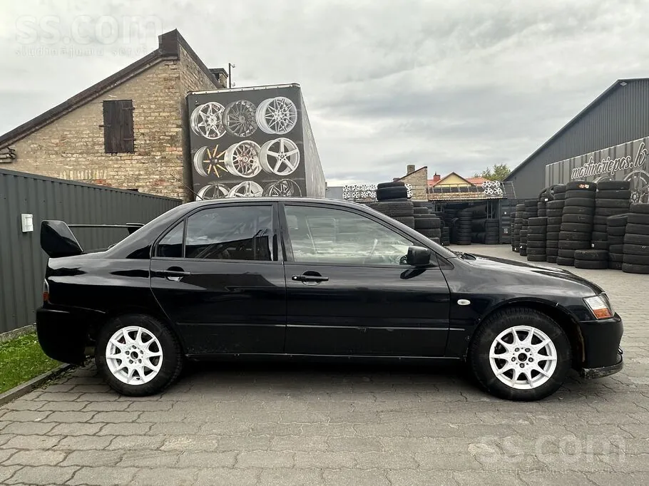 Mitsubishi Lancer Evolution 2006 photo 5