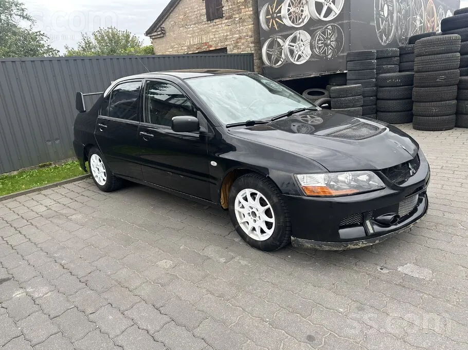 Mitsubishi Lancer Evolution 2006 photo 3
