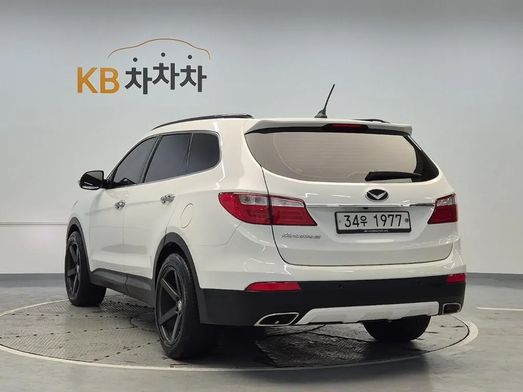 Hyundai Mazda 2014 photo 2