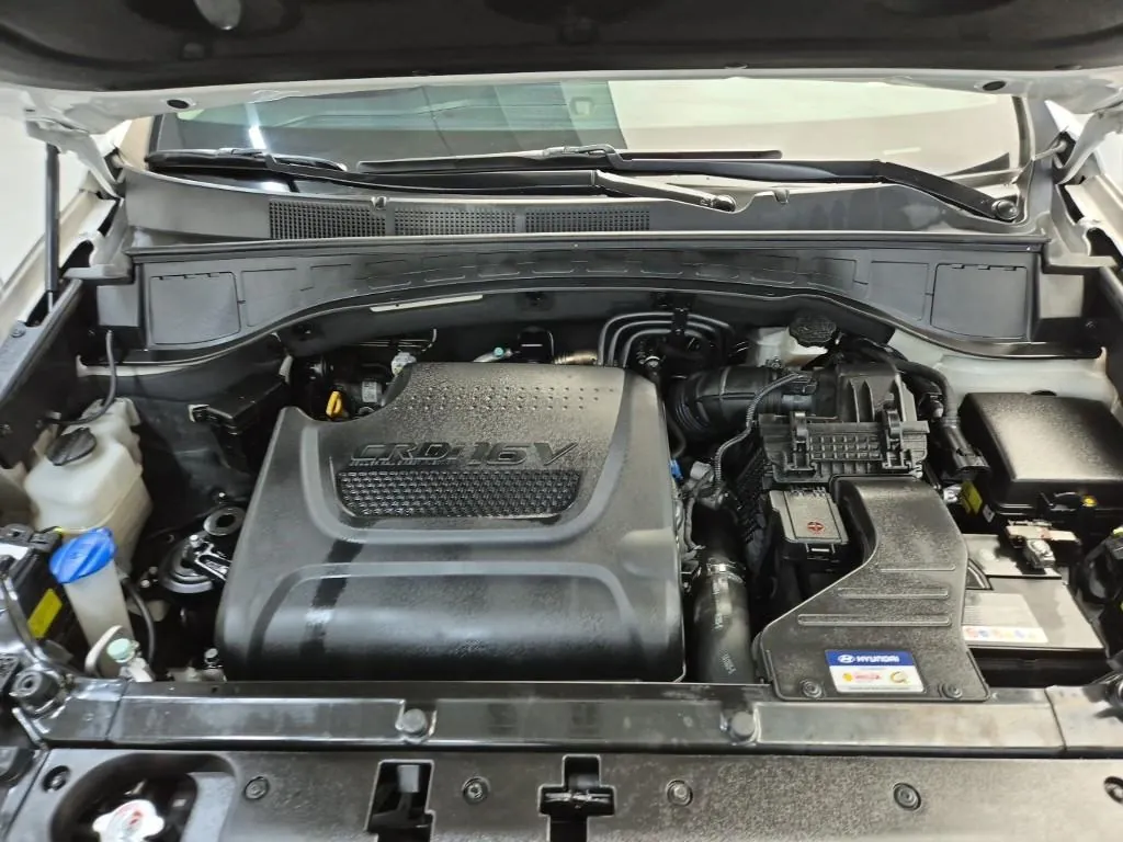 Hyundai Mazda 2014 photo 5