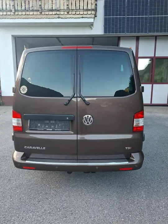 Volkswagen Caravelle 2012 photo 2