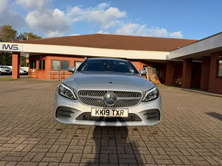 Mercedes-Benz C-Class 2019 photo 2