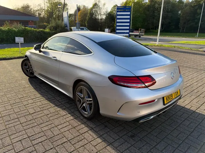 Mercedes-Benz C-Class 2019 photo 4