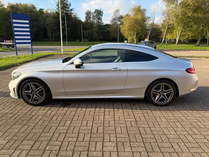Mercedes-Benz C-Class 2019 photo 5