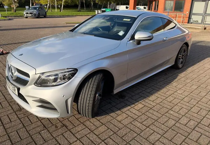 Mercedes-Benz C-Class 2019 photo 3