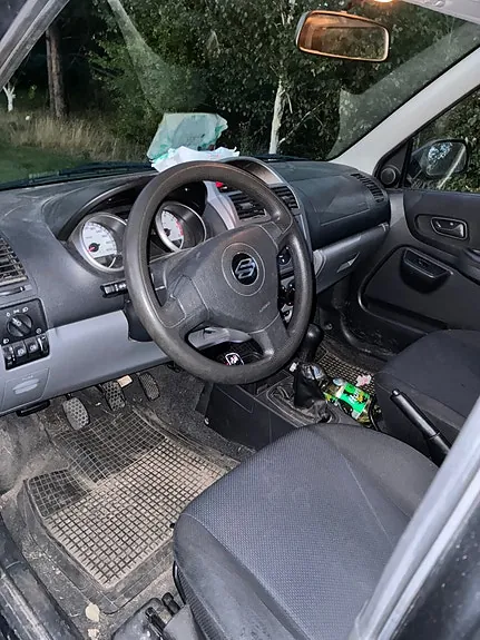 Suzuki Ignis 2006 photo 4