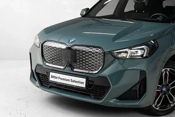 BMW Ix1 2025 photo 2