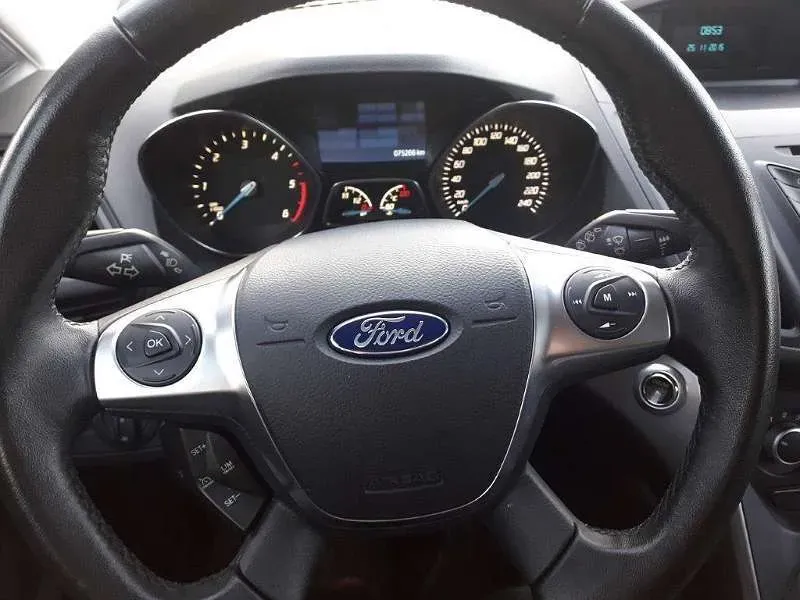 Ford Kuga 2016 photo 5