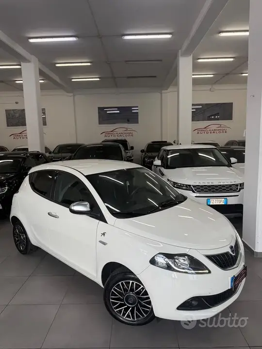 Lancia Ypsilon 2024 photo 2