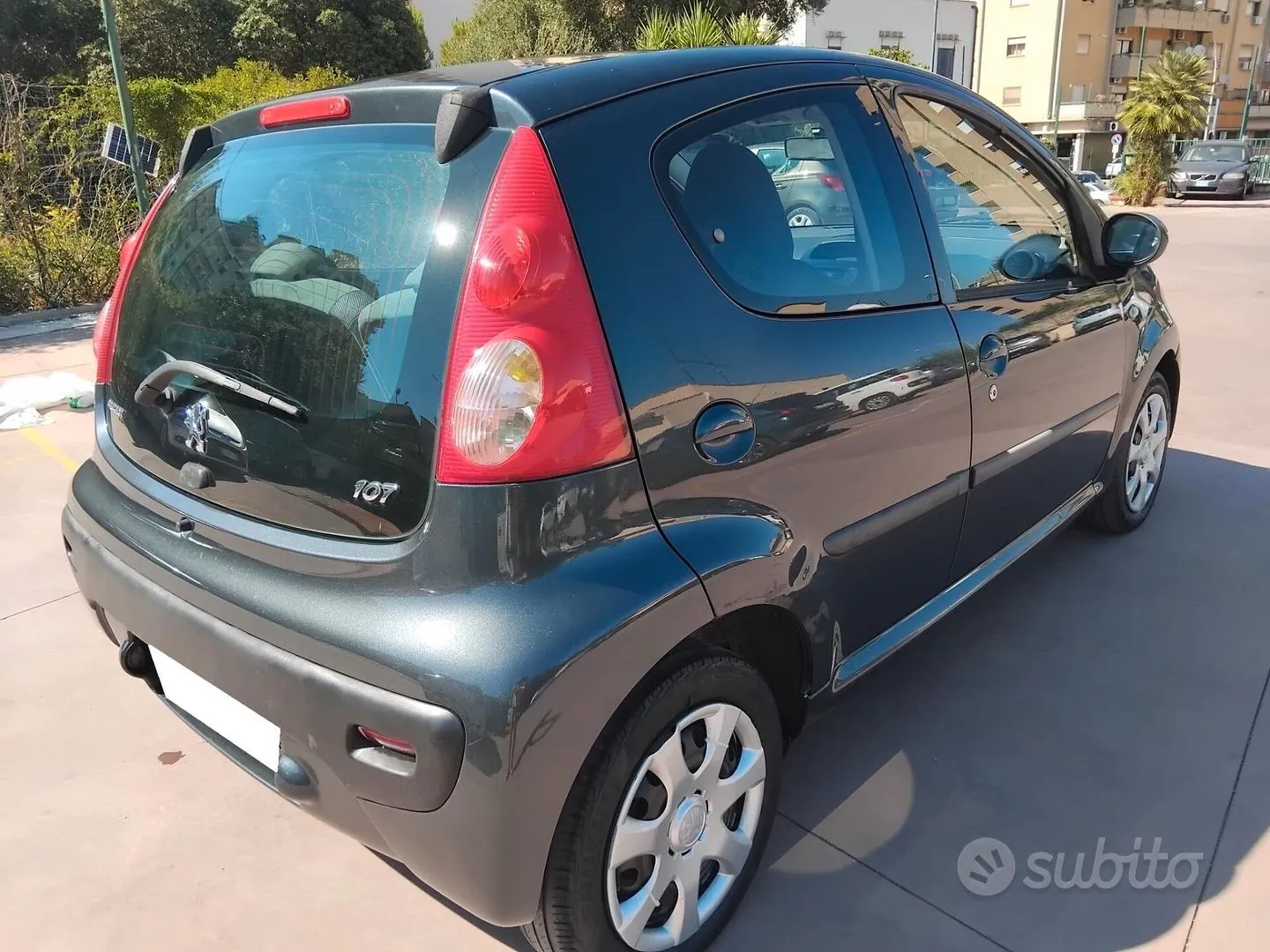 Peugeot 107 2009 photo 2