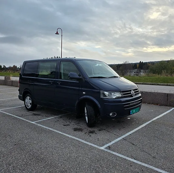 Volkswagen Transporter 2012 photo 2