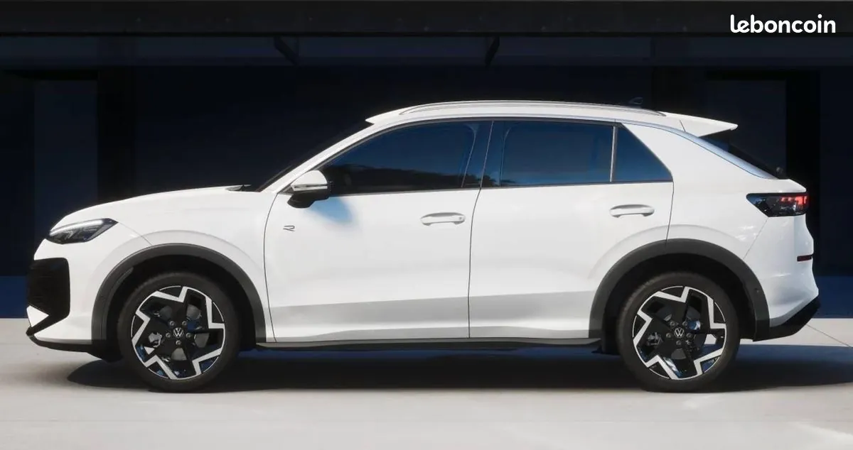 Volkswagen T-Roc 2026 photo 2