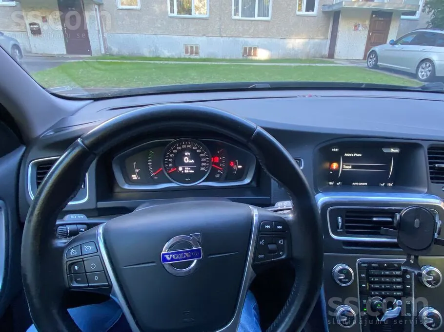 Volvo V60 2016 photo 5