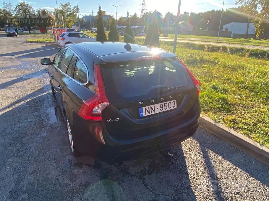 Volvo V60 2016 photo 3