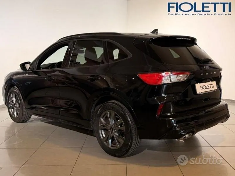 Ford Kuga 2023 photo 2