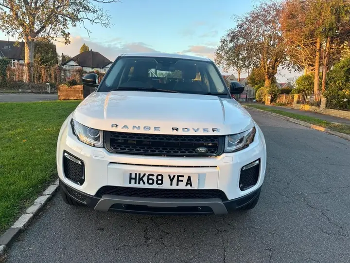 Land Rover Range Rover Evoque 2018 photo 3
