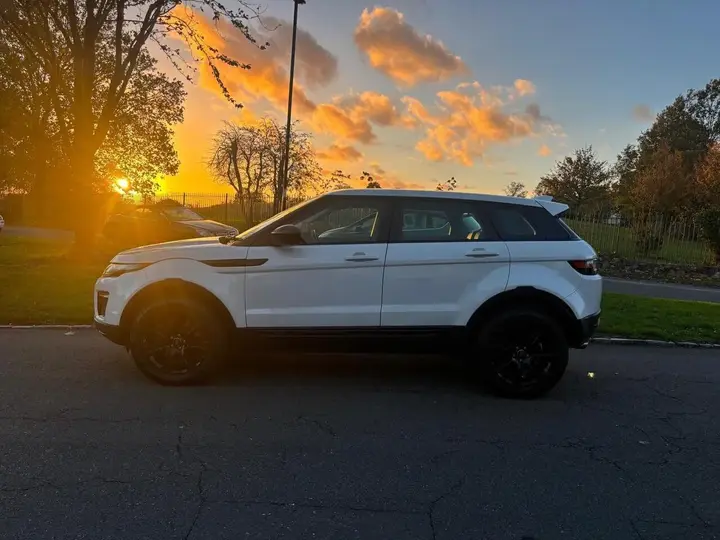 Land Rover Range Rover Evoque 2018 photo 5