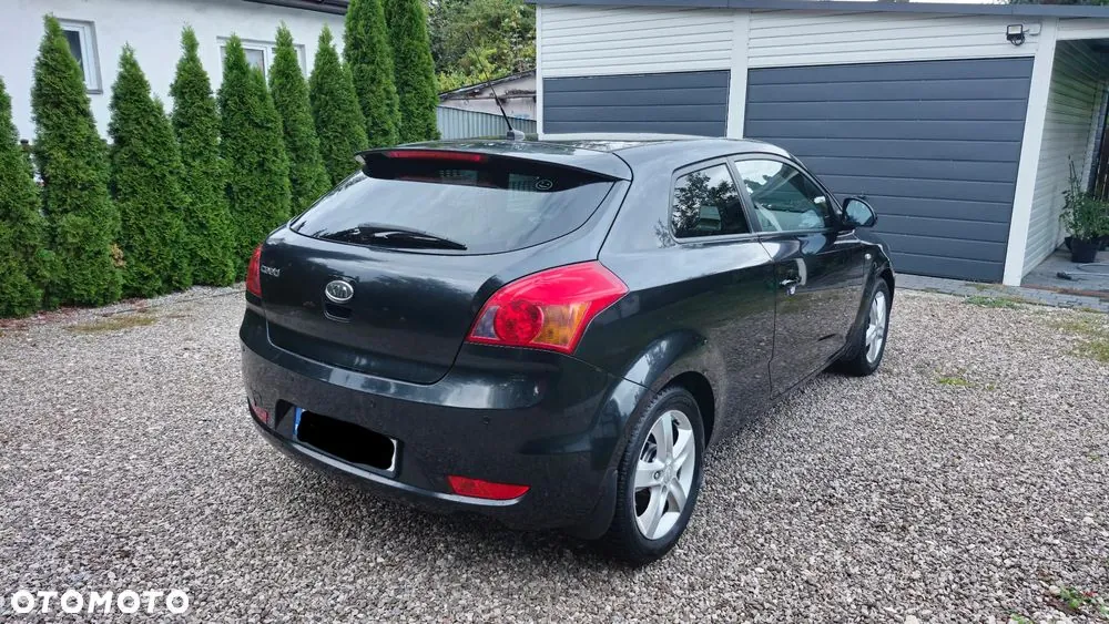 Kia Ceed 2008 photo 5