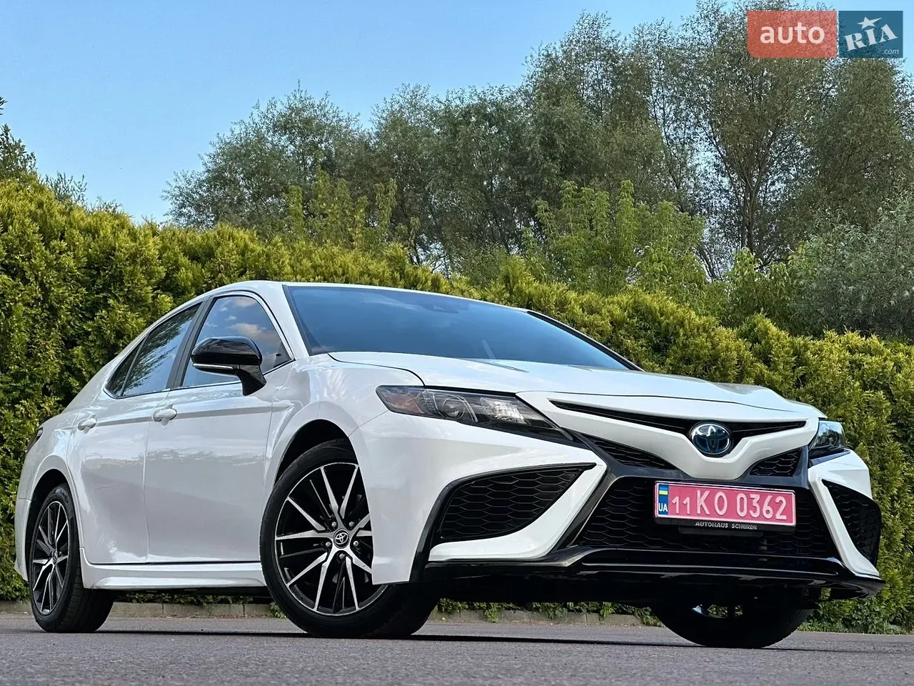 Toyota Camry 2023 photo 2