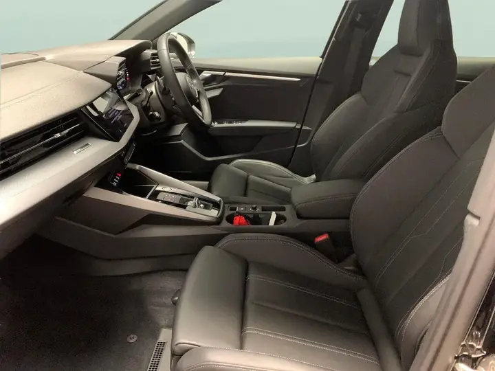 Audi A3 2023 photo 4