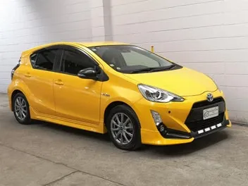 Toyota Aqua 2016 photo 2