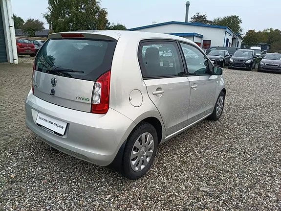 Skoda Citigo 2015 photo 3