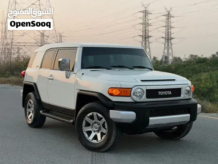 Toyota Fj 2014 photo 2