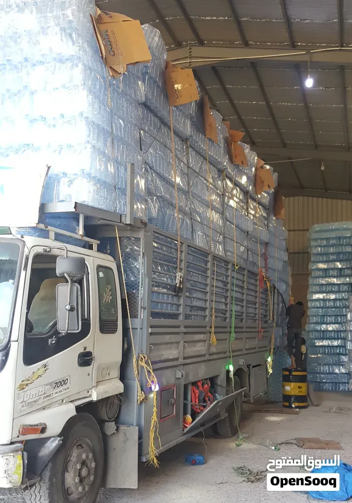 Isuzu Other 2003 photo 2