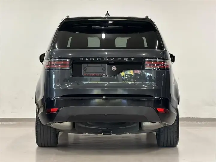 Land Rover Discovery 2025 photo 5