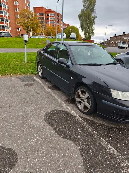 Saab 9-3 2004 photo 2