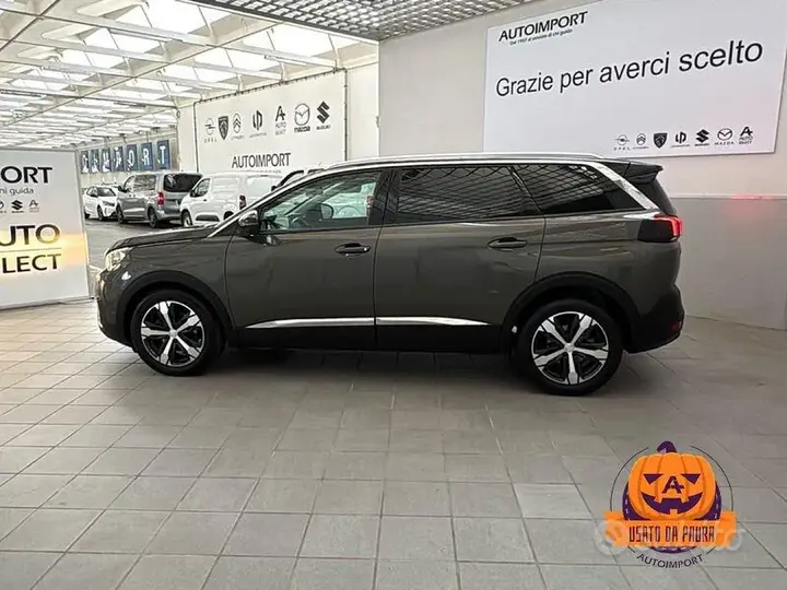 Peugeot 5008 2017 photo 3