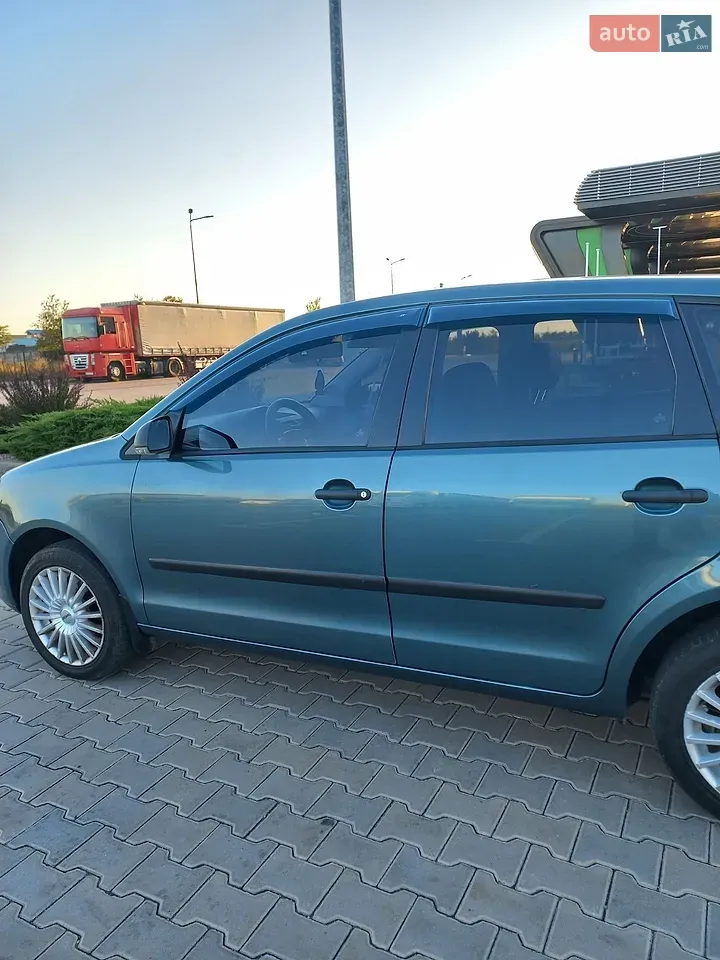 Volkswagen Polo 2007 photo 3