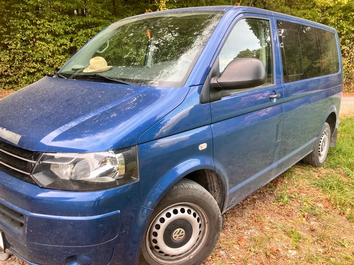 Volkswagen Multivan 2009 photo 2