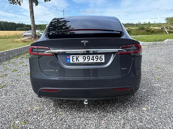 Tesla Model X 2018 photo 5
