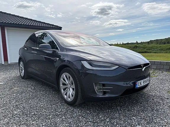 Tesla Model X 2018 photo 3
