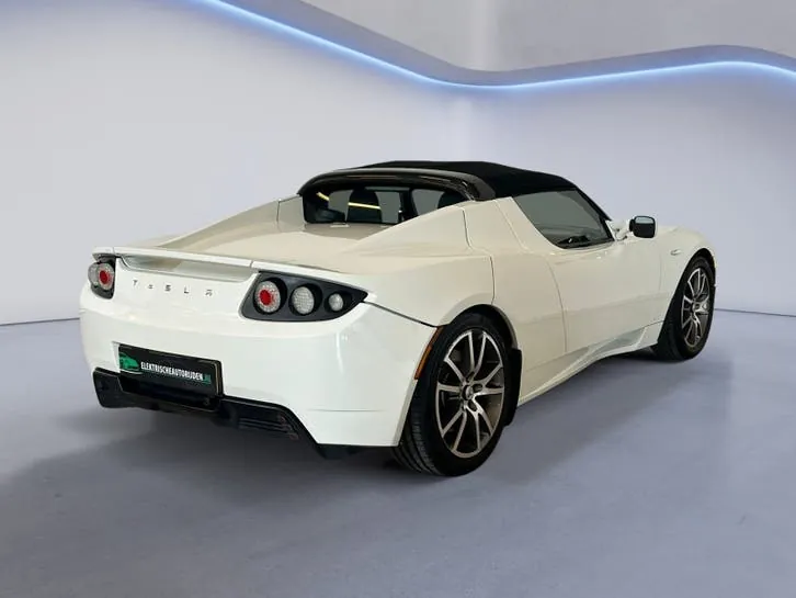 Tesla Roadster 2011 photo 2