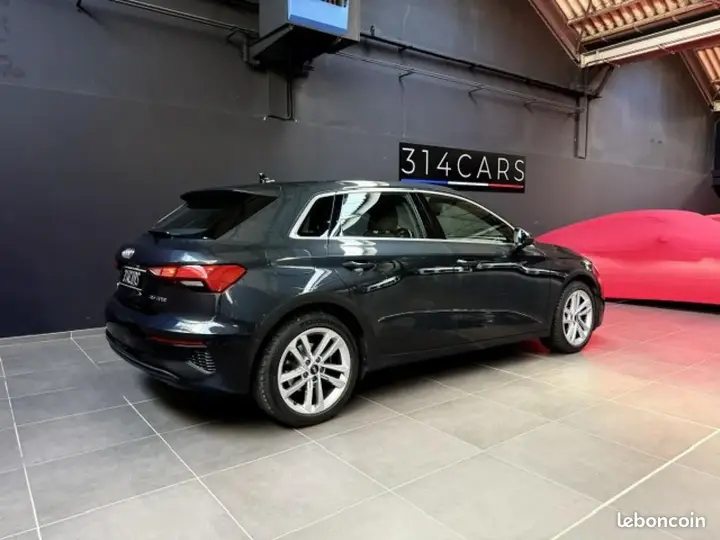 Audi A3 2021 photo 2