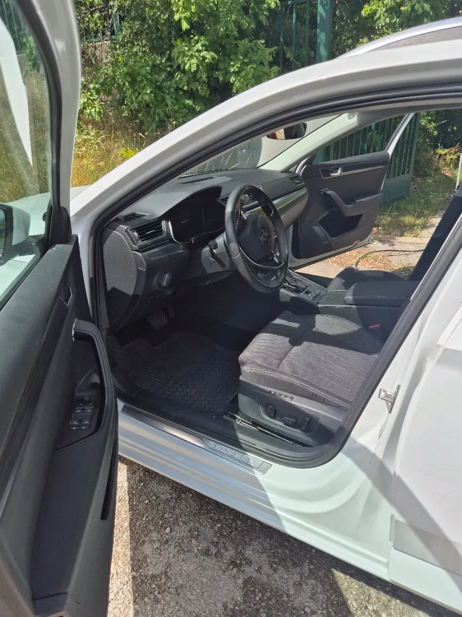 Skoda Superb 2021 photo 3