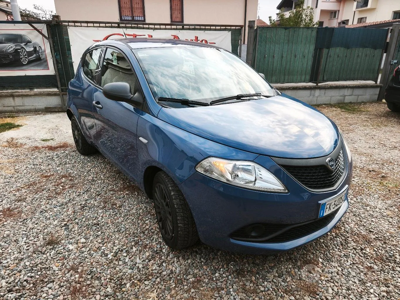 Lancia Ypsilon 2017 photo 2