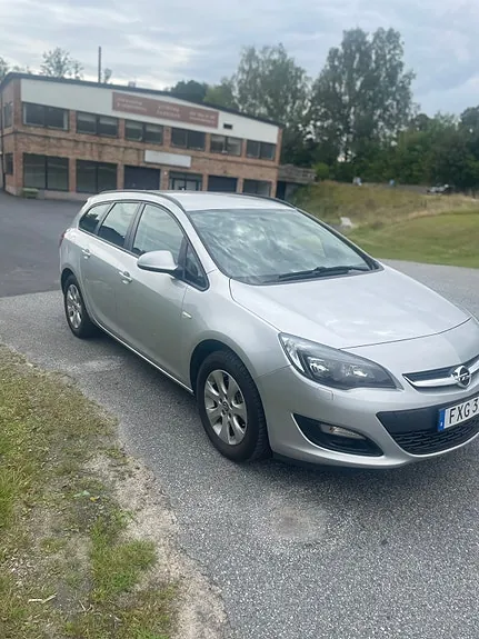Opel Astra 2015 photo 3