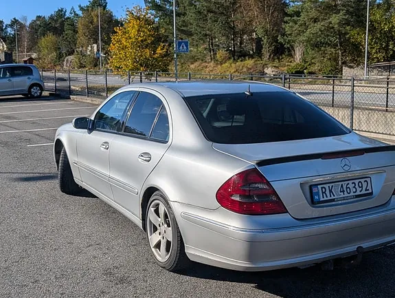 Mercedes-Benz E270 2003 photo 5