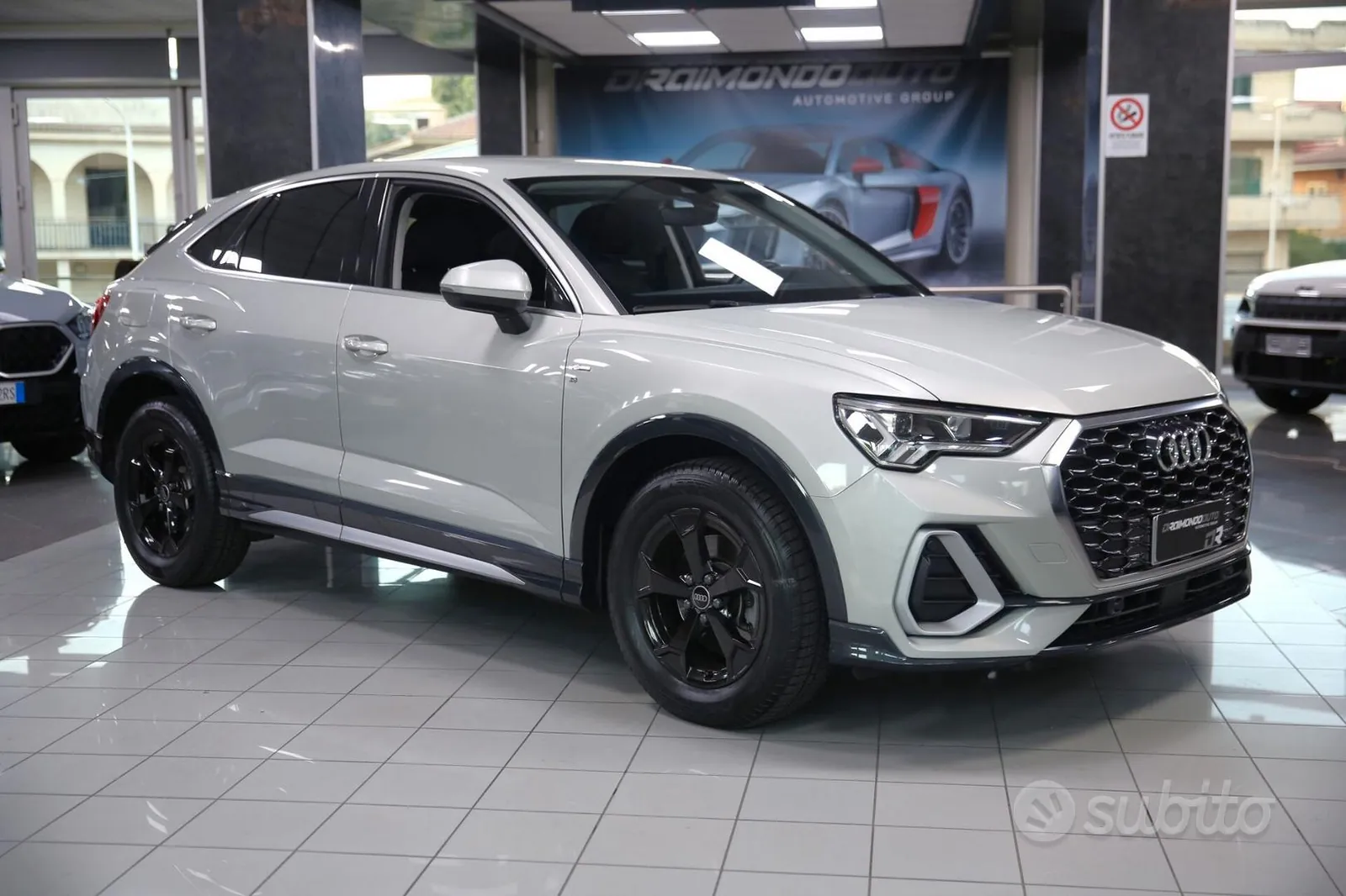 Audi Q3 2023 photo 2